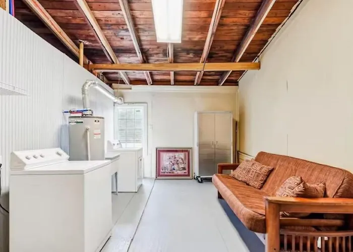 Penthouse On Claiborne